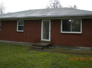 1045 Pennebaker Dr, Lexington, KY 40511
