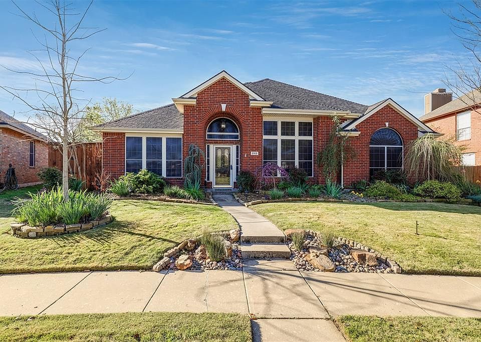 1st image of 2913 Brittany Ln