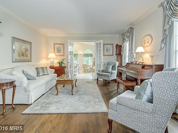 5th image of 2803 Pheasant Ln