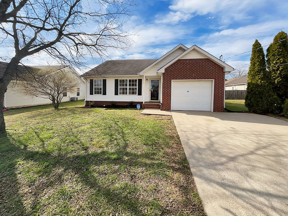 1st image of 1131 Eastwoods Dr