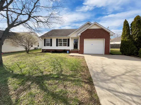 1131 Eastwoods Dr, Murfreesboro, TN 37130
