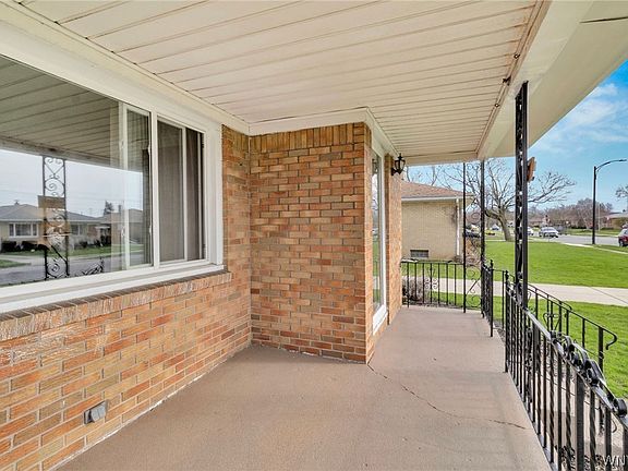 3rd image of 55 Ceil Dr