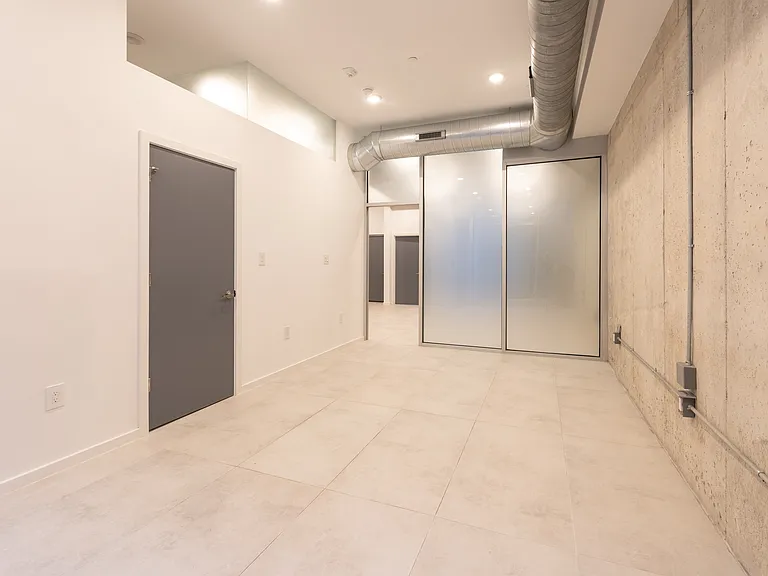 1941 N Marshall St #1 — Photo 10