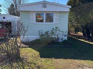 134 Redwood Dr, Hyde Park, VT 05655