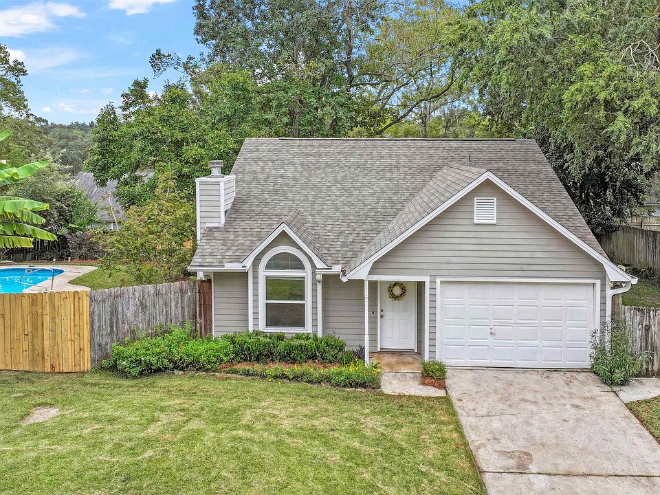 1st image of 4095 Cottage Wood Trl