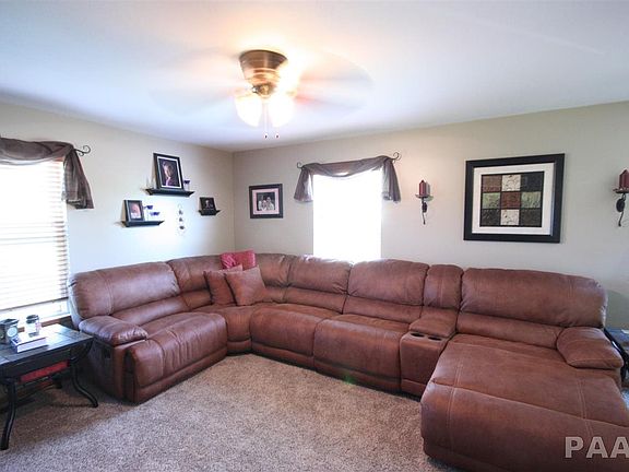 4th image of 3303 W Richwoods Blvd