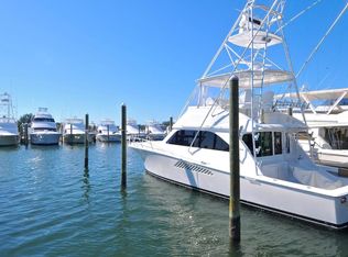 2907 Avenue C, Holmes Beach, FL 34217