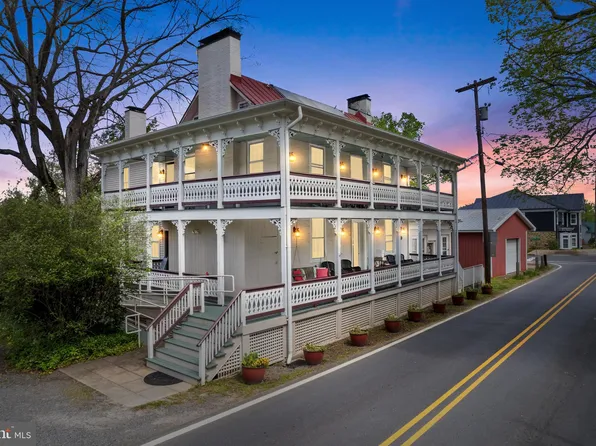 47 Main St, Sperryville, VA 22740