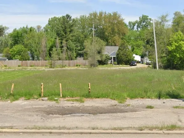 3032 W Pierson Rd, Flint, MI 48504