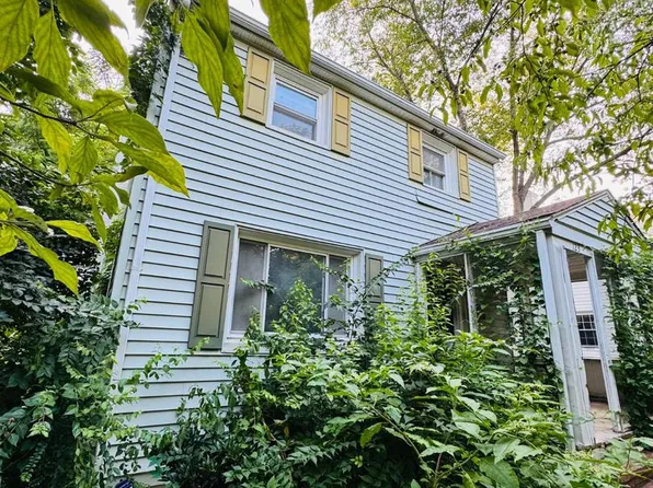 123 W Westmoreland Rd, Falls Church, VA 22046