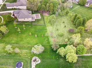 3951 N Field Dr, Bellbrook, OH 45305