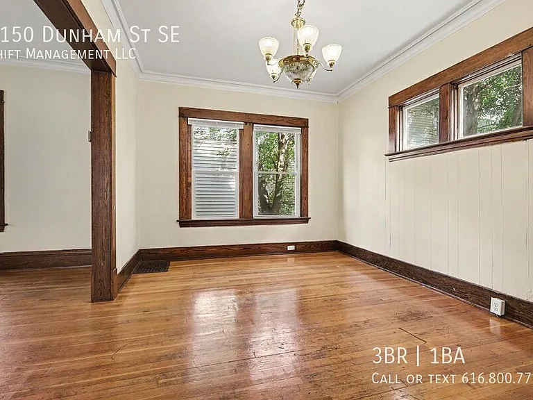 1150 Dunham St SE — Photo 4