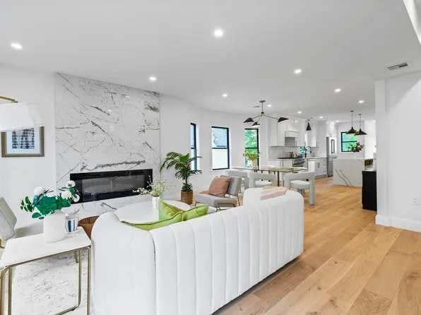 42 Bower St Floor 2, Medford, MA 02155
