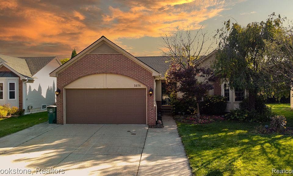1st image of 3076 Cedar Crest Dr