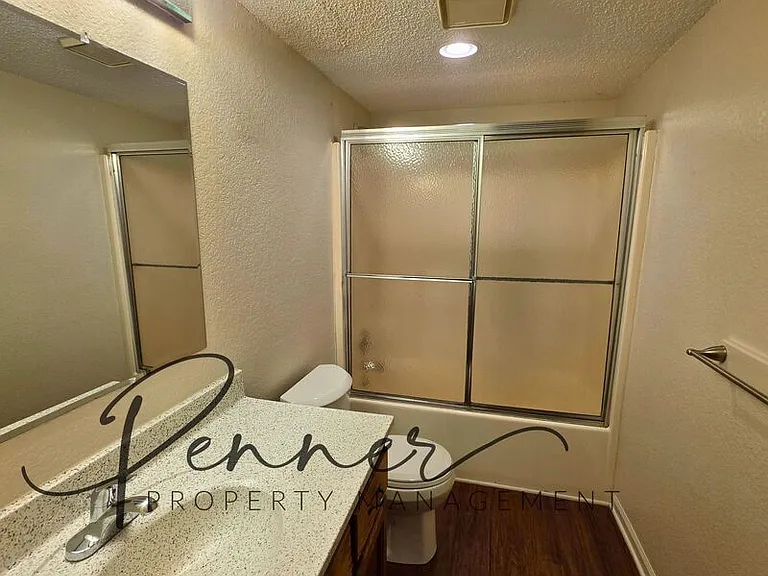 150 NW Zaun Ave — Photo 4