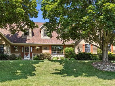 S76W23840 Westwood DRIVE, Big Bend, WI, 53103