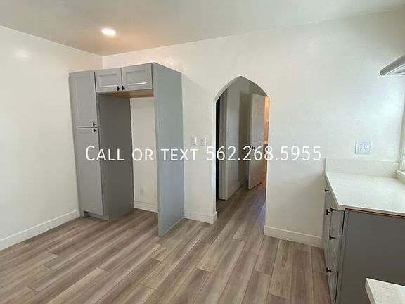 5th image of 790 1/2 N Redondo Ave