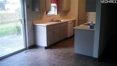 2nd image of 144 Drury Ln #144N