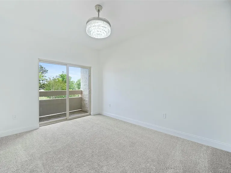6238 Dewitt St — Photo 8