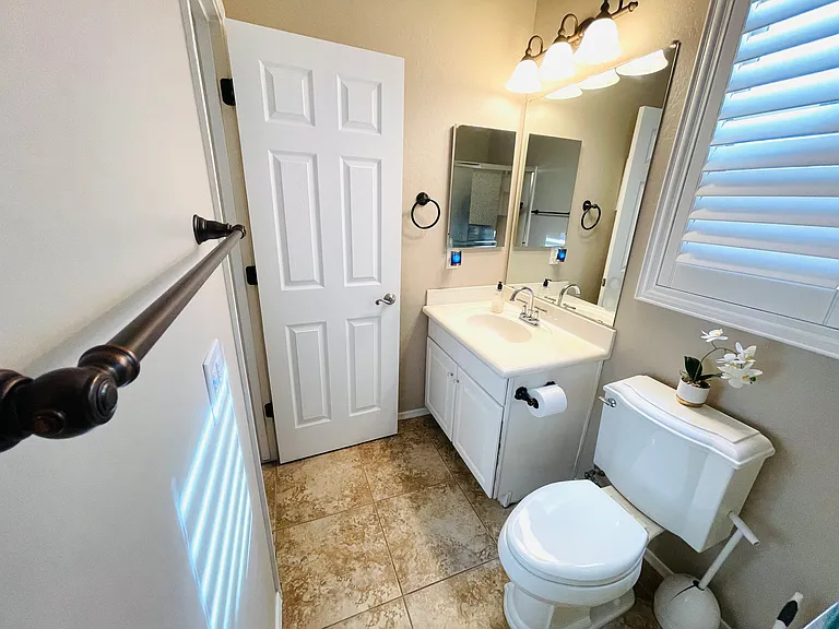 1393 E Martha Dr — Photo 24