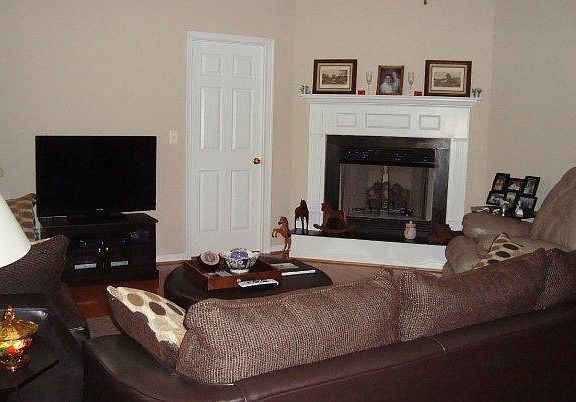 Living room with gas fireplace