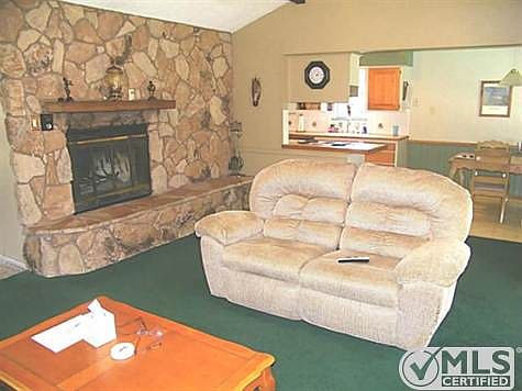 5th image of 906 Meadowlark Dr