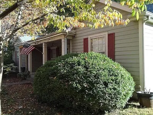 1802 Glen Oaks Ln, Dyersburg, TN 38024