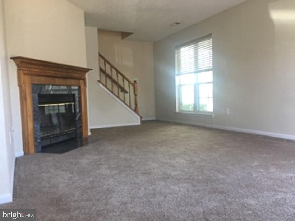 2nd image of 561 Steeplechase Ct