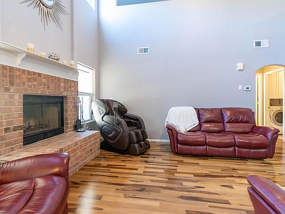 4th image of 10815 Monterey Bay Ct NW