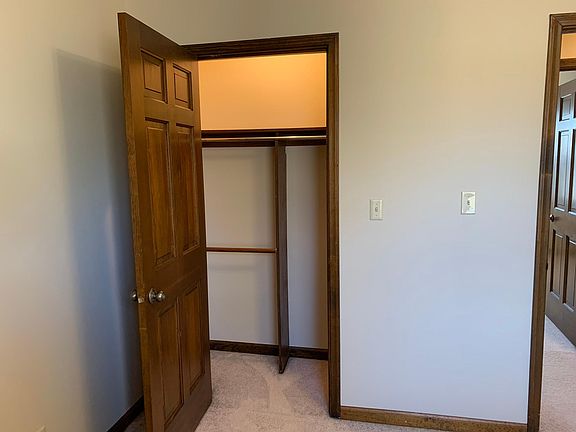 Main bedroom (front) closet