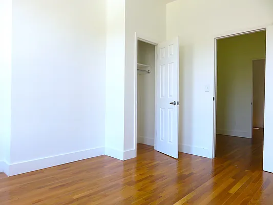 Rented by Rennit Inc. | media 22