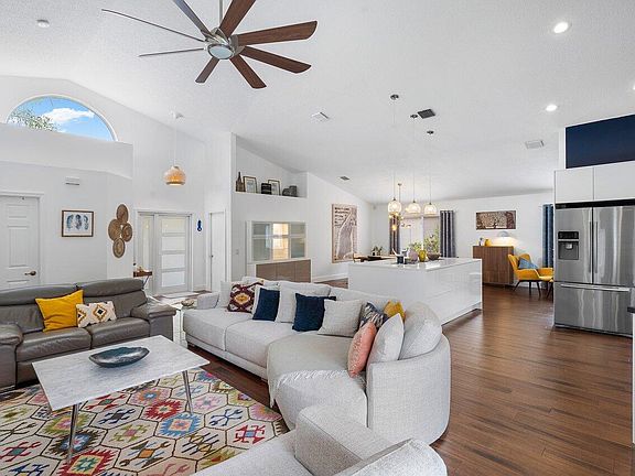 4th image of 2943 E Abiaca Circle