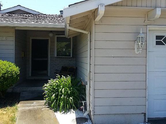 3rd image of 518 Sioux Ln