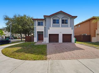 15464 SW 18th Ln, Miami, FL 33185