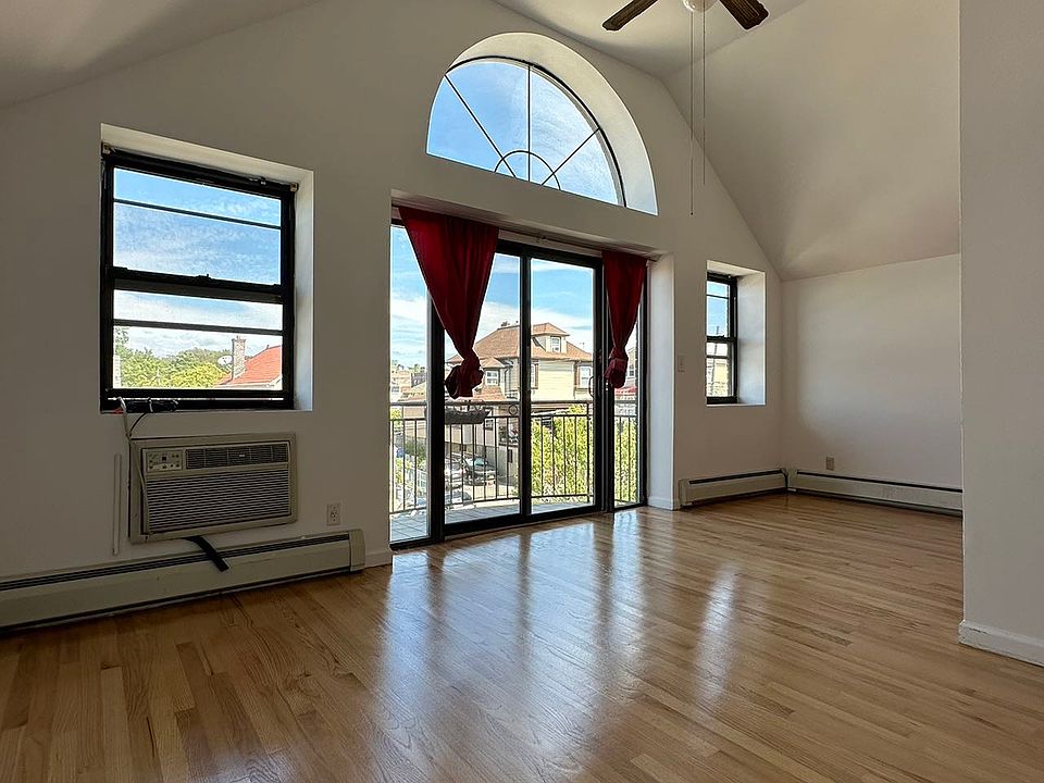 1st image of 13230 57th Ave #3