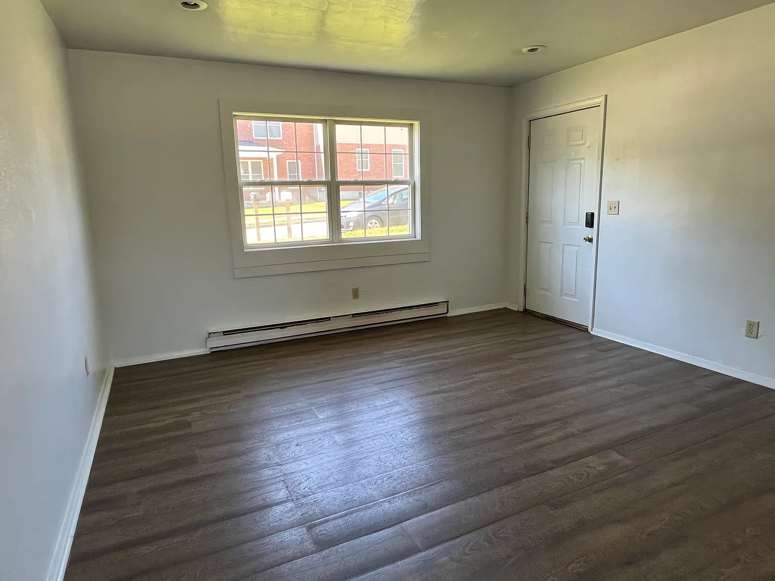 206 Homestead Ave — Photo 4