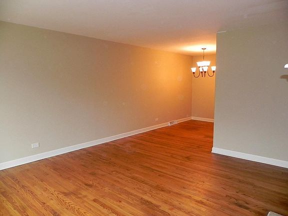 4th image of 2N164 Pearl Ave