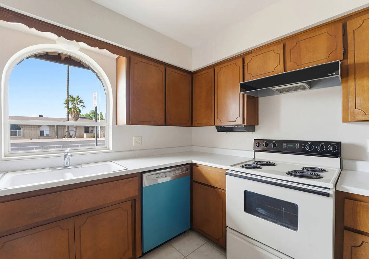 Charming rental home located on a quiet cul-de-sac in the heart of Mesa — Photo 3
