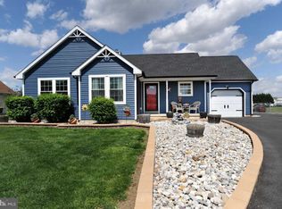 76 Raphael Rd, Smyrna, DE 19977