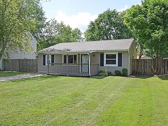 2nd image of 5717 Crab Apple Way