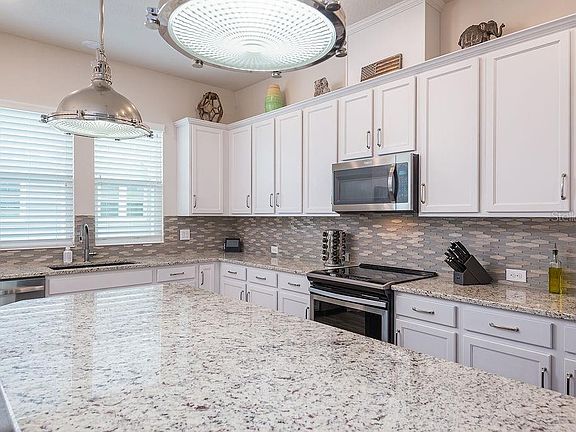 5th image of 9541 W Park Village Dr