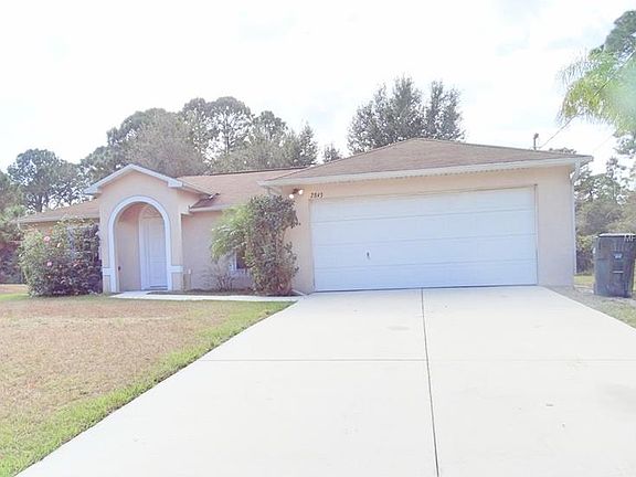 4th image of 2843 Yacolt Ave