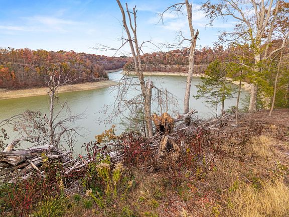 2nd image of 38 Lakemere Rd