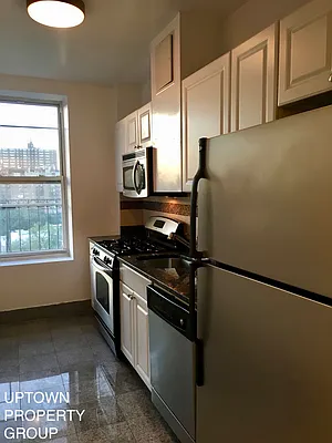 Rented by Uptown Property Group | media 10