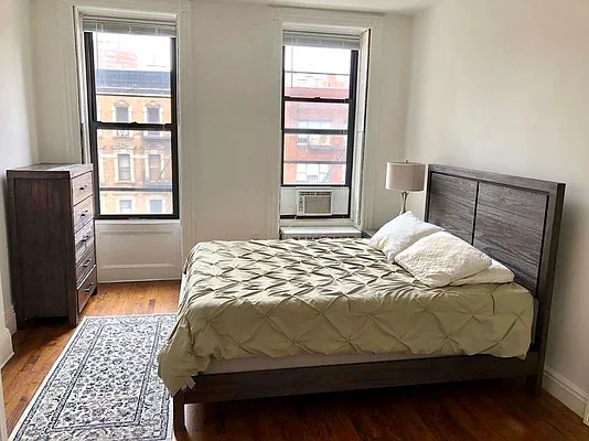 Rented by REAL New York | media 4