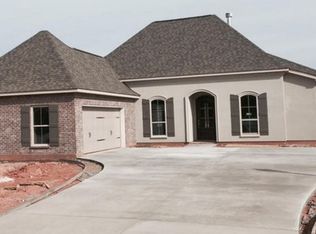1028 Cypress Crossing Dr, Madisonville, LA 70447