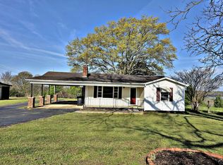 6055 Danville Rd, Hartselle, AL 35640