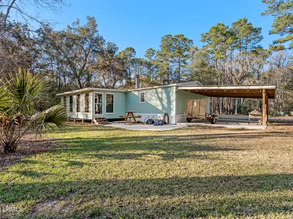 976 Sams Point Rd, Beaufort, SC 29907