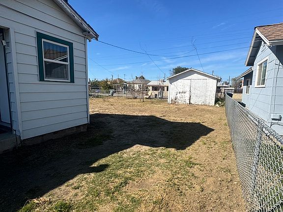 4th image of 395 E Houston St