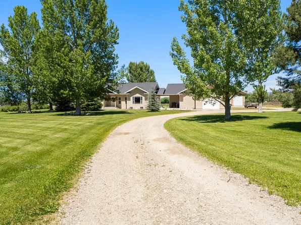 588 Willow Creek Rd, Corvallis, MT 59828